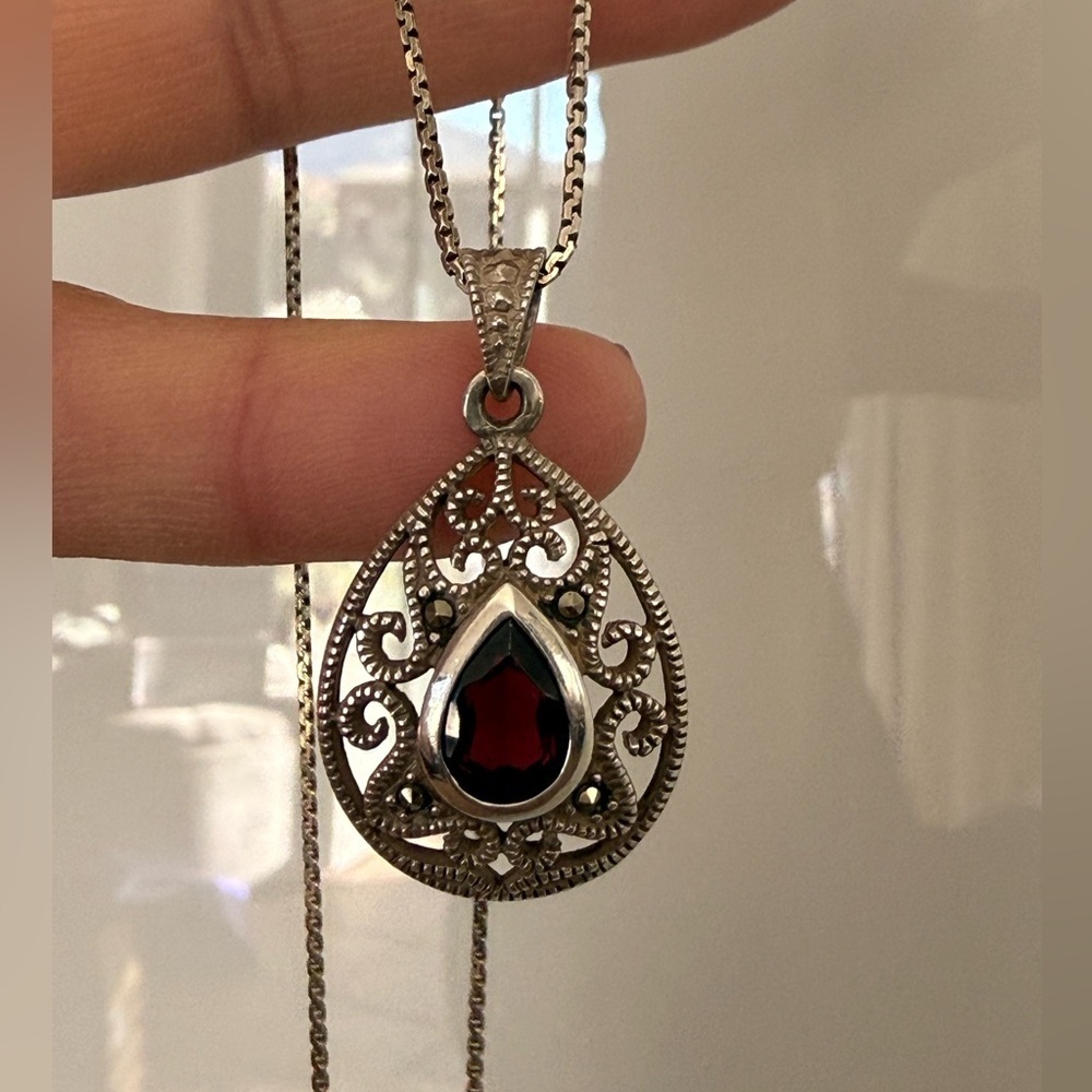 Elegant Silver and Garnet Teardrop Pendant Necklace